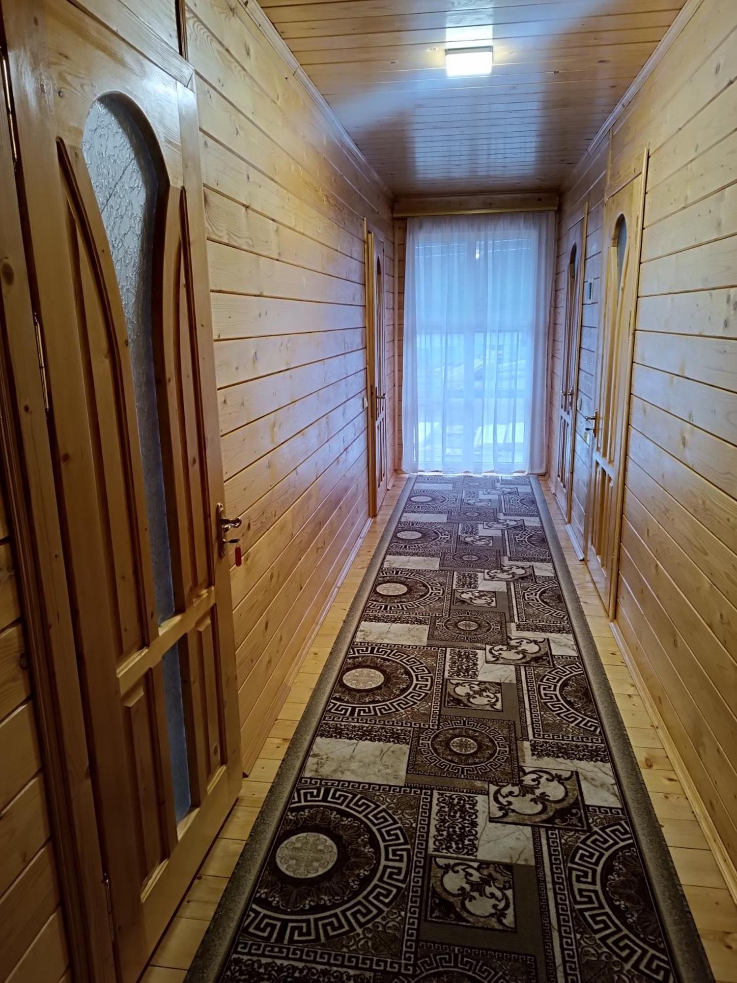 Гірська Роса Appartement Verkhniy Yasenov Buitenkant foto